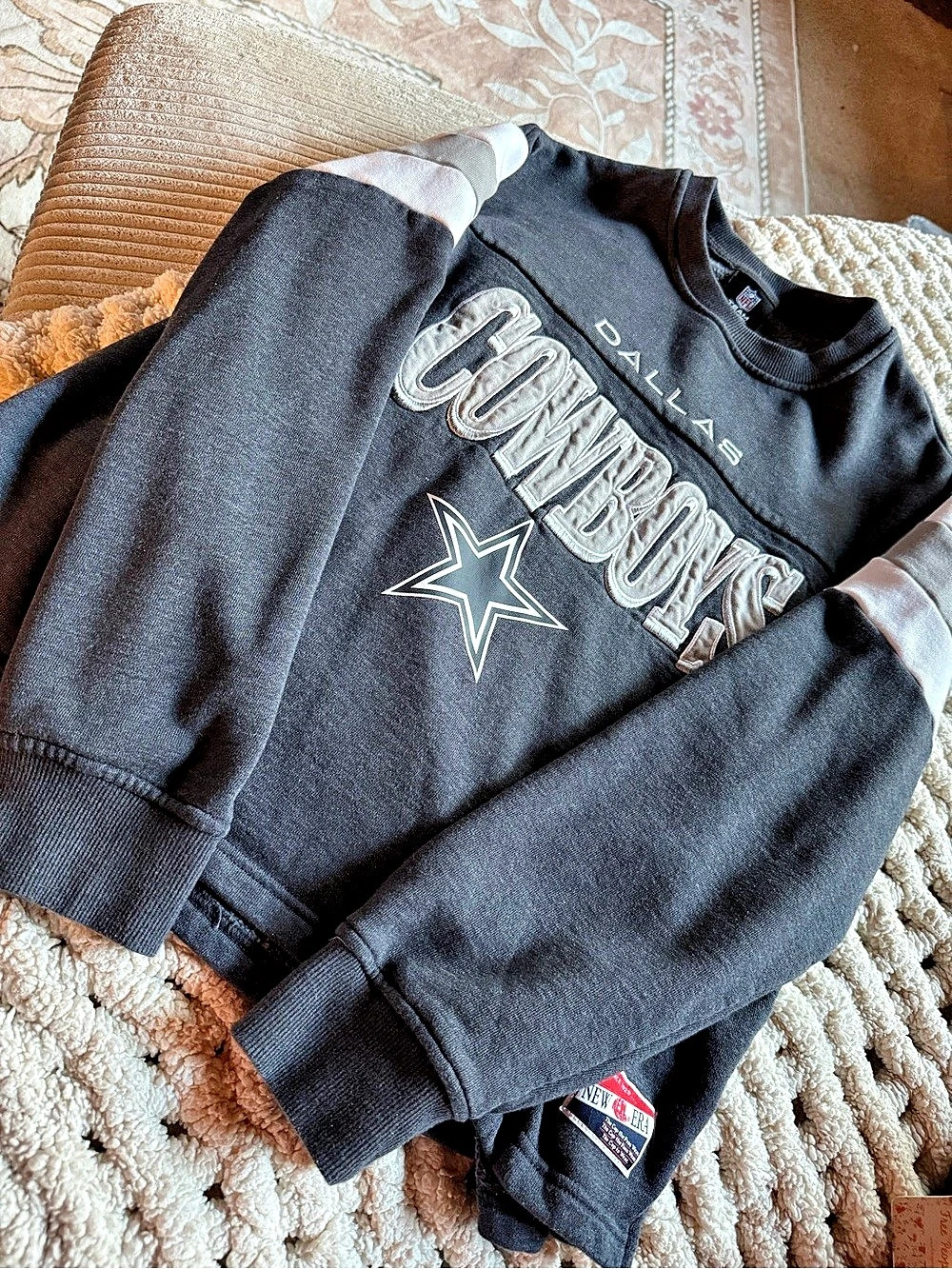 NFL Dallas Cowboys Team Apparel sweatshirt Size Medium